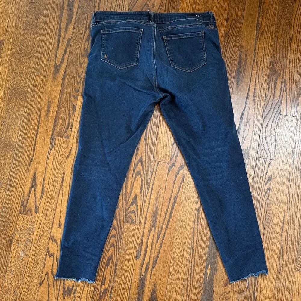 B36 Kut from the Kloth Women’s 12 Indigo Ankle Skinny Jeans with Distressed Hem - Picture 4 of 5